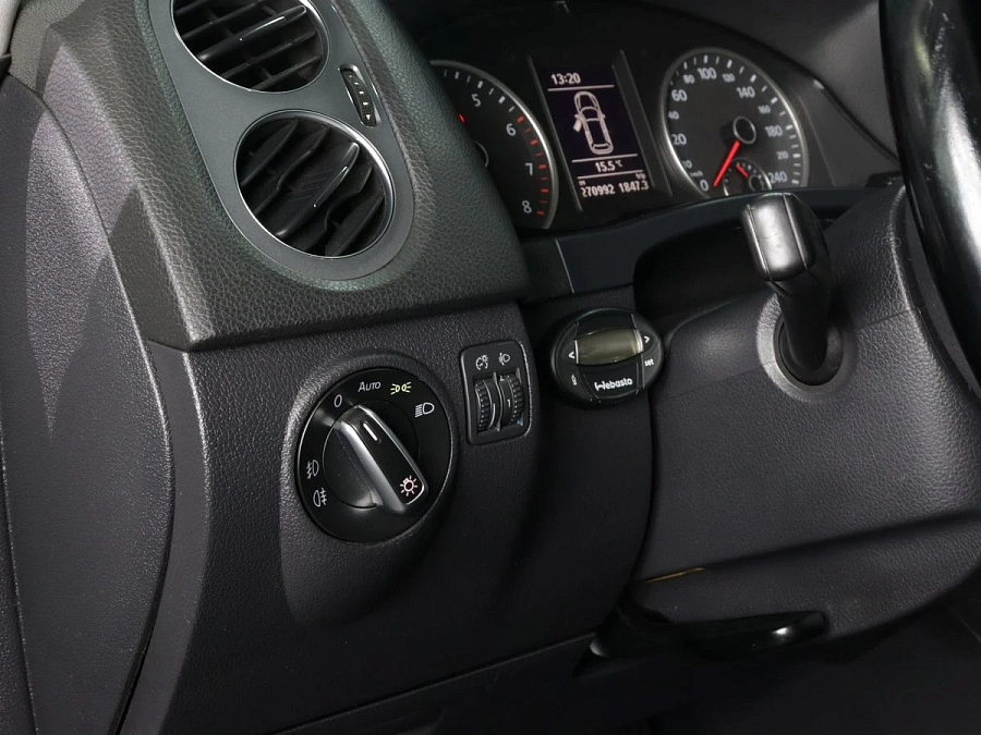 Volkswagen Tiguan, 2011г., полный привод, механика