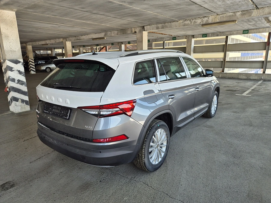 Skoda Kodiaq, 2025г., полный привод, робот