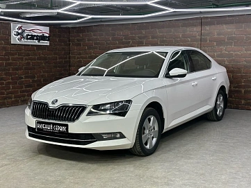 Skoda Superb, 2016г, передний привод, робот