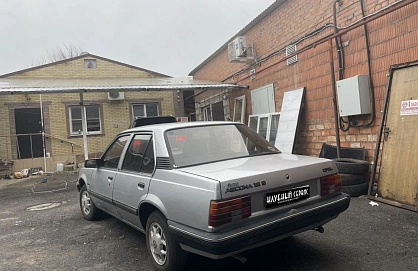 Opel Ascona, 1982г, передний привод, автомат