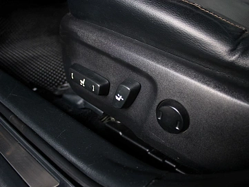 Toyota Camry, 2012г., передний привод, автомат