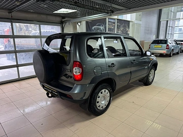 Chevrolet Niva, 2010г, полный привод, механика
