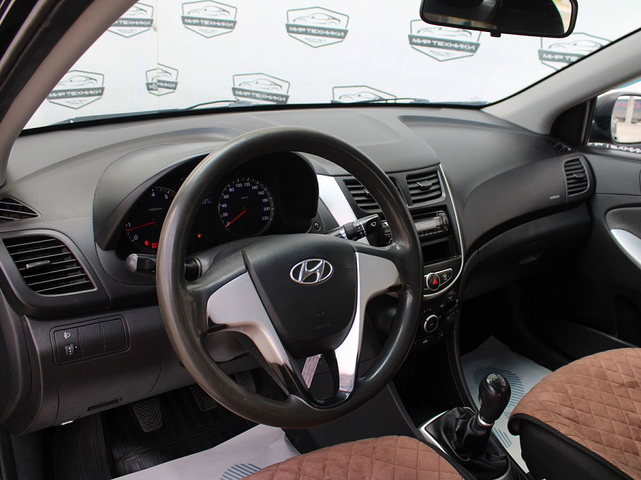Hyundai Solaris, 2012г., передний привод, механика