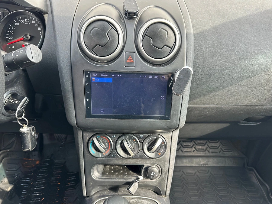 Nissan Qashqai+2, 2012г., передний привод, механика