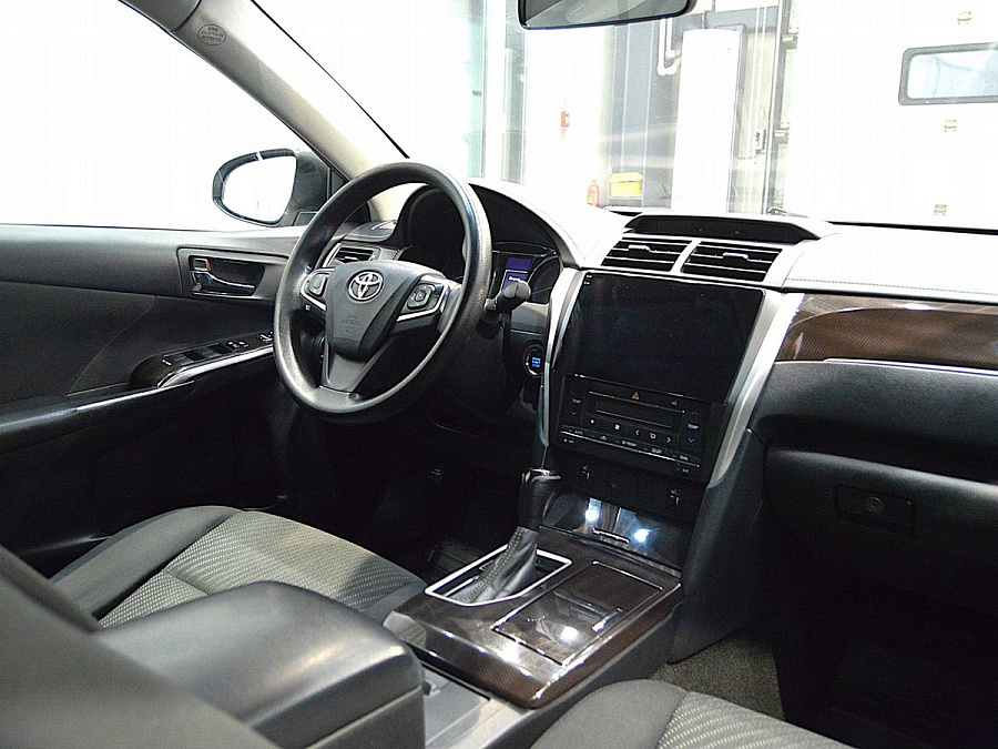 Toyota Camry, 2017г., передний привод, автомат