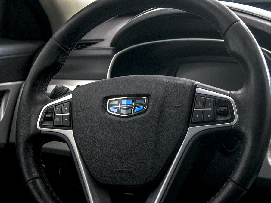 Geely Atlas, 2021г., передний привод, автомат
