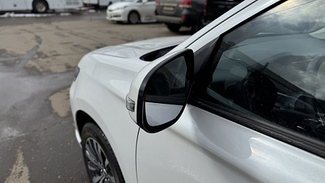 Mitsubishi Outlander, 2022г, передний привод, вариатор