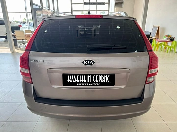 Kia Ceed, 2012г, передний привод, автомат