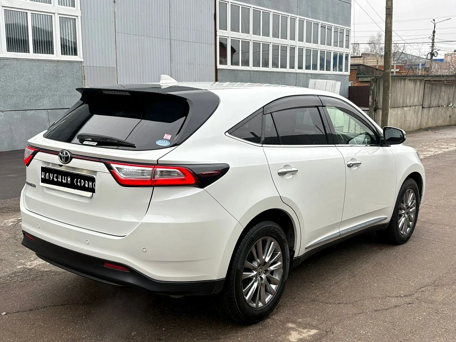 Toyota Harrier, 2020г., передний привод, вариатор