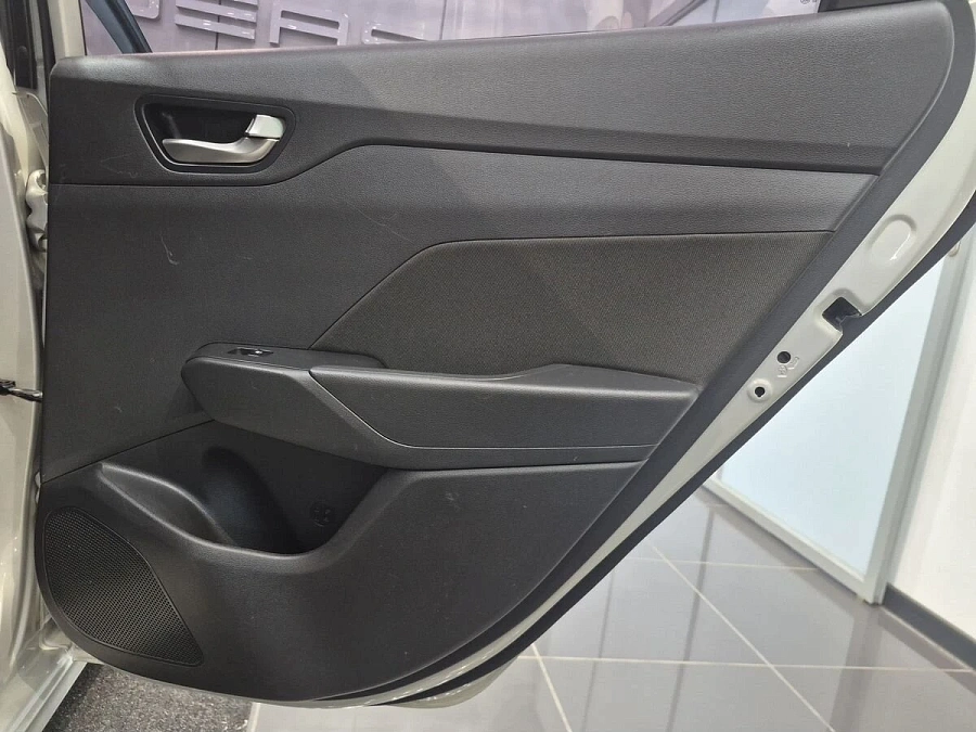 Hyundai Solaris, 2019г., передний привод, автомат