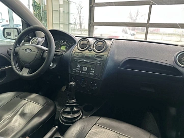 Ford Fiesta, 2006г, передний привод, механика