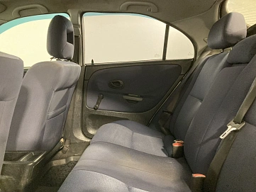 Mitsubishi Carisma, 2003г, передний привод, механика