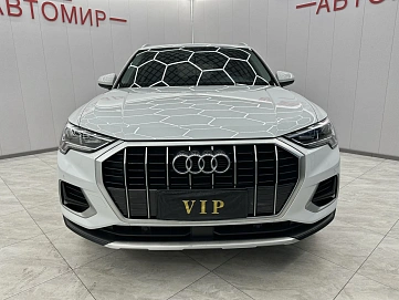 Audi Q3, 2021г, передний привод, робот