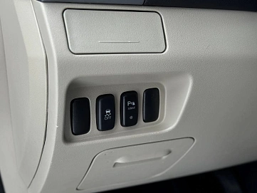 Citroen C-Crosser, 2011г, полный привод, вариатор