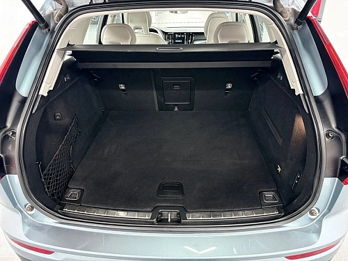 Volvo XC60, 2018г, полный привод, автомат