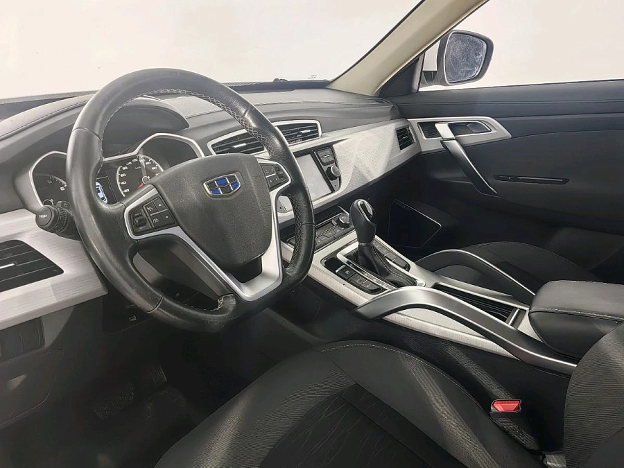 Geely Atlas, 2019г., передний привод, автомат