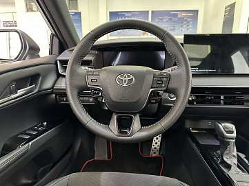 Toyota Camry, 2024г, передний привод, вариатор