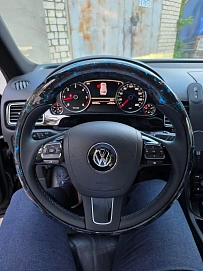 Volkswagen Touareg, 2016г, полный привод, автомат