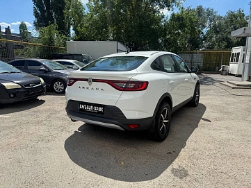 Renault Arkana, 2020г, передний привод, вариатор