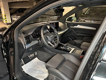 Audi Q5, 2023г, полный привод, робот