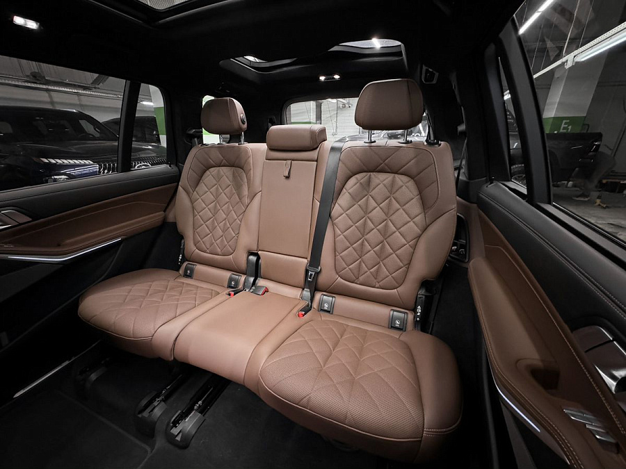 BMW X7, 2023г., полный привод, автомат