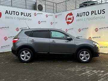 Nissan Qashqai, 2012г, передний привод, механика