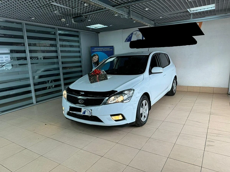 Kia Ceed, 2010г., передний привод, механика