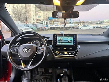 Toyota Corolla, 2019г, передний привод, вариатор