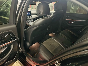 Mercedes-Benz E-Класс, 2020г, полный привод, автомат