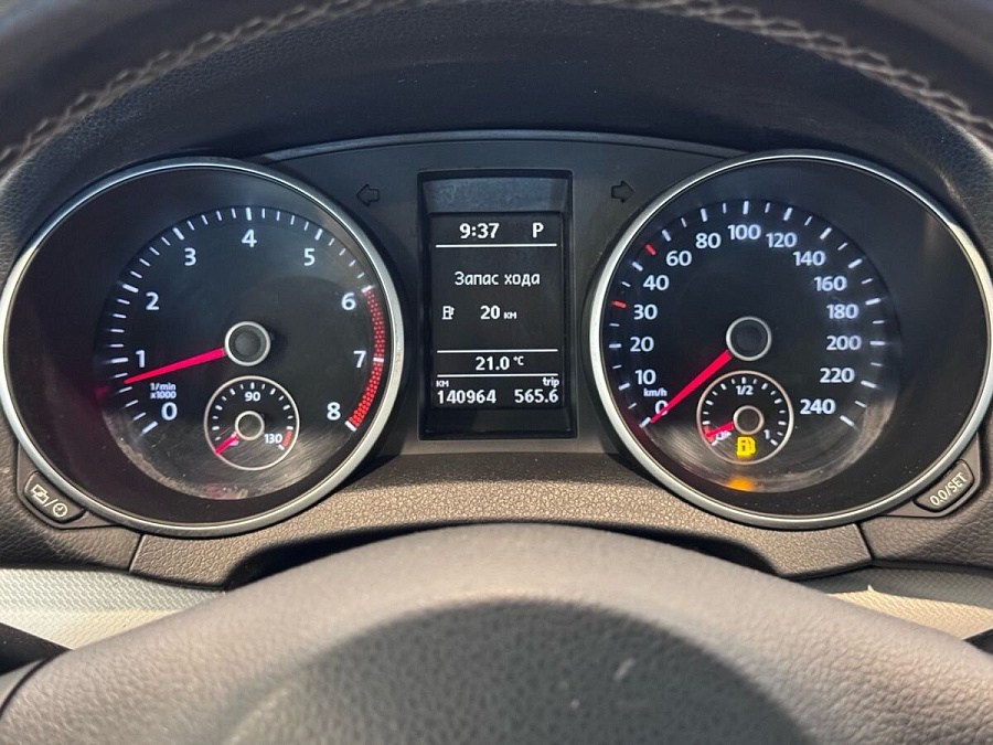 Volkswagen , 2012г., передний привод, автомат