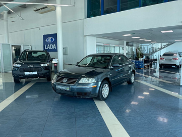 Volkswagen Passat, 2001г, передний привод, механика