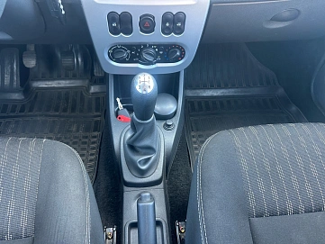 Renault Sandero, 2013г, передний привод, механика