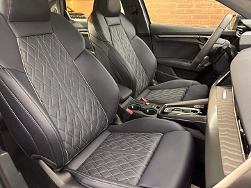 Audi , 2025г., передний привод, робот