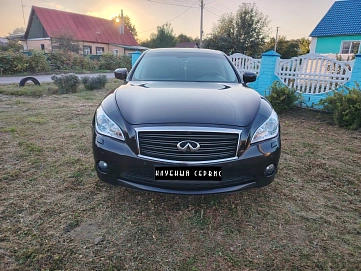 Infiniti M, 2012г, полный привод, автомат