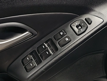 Hyundai ix35, 2012г, передний привод, автомат