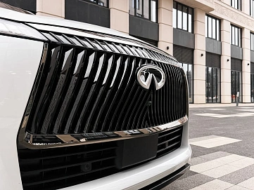Infiniti QX80, 2025г, полный привод, автомат