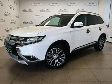 Mitsubishi Outlander, 2018г, передний привод, автомат