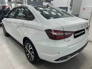 Lada (ВАЗ) Vesta, 2023г, передний привод, механика