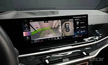 BMW X7, 2023г, полный привод, автомат