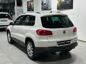 Volkswagen Tiguan, 2012г, полный привод, автомат