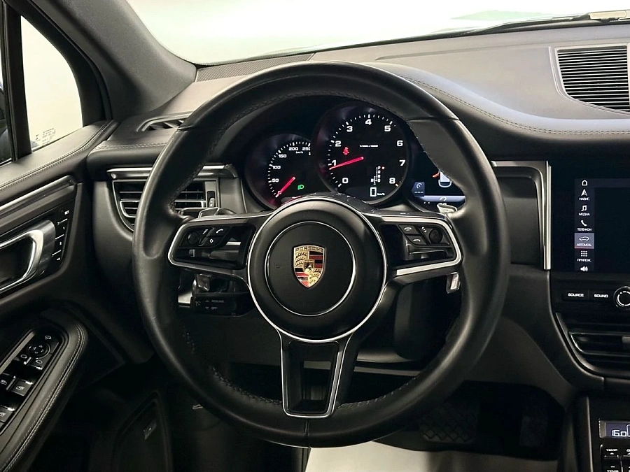 Porsche Macan, 2019г., полный привод, робот