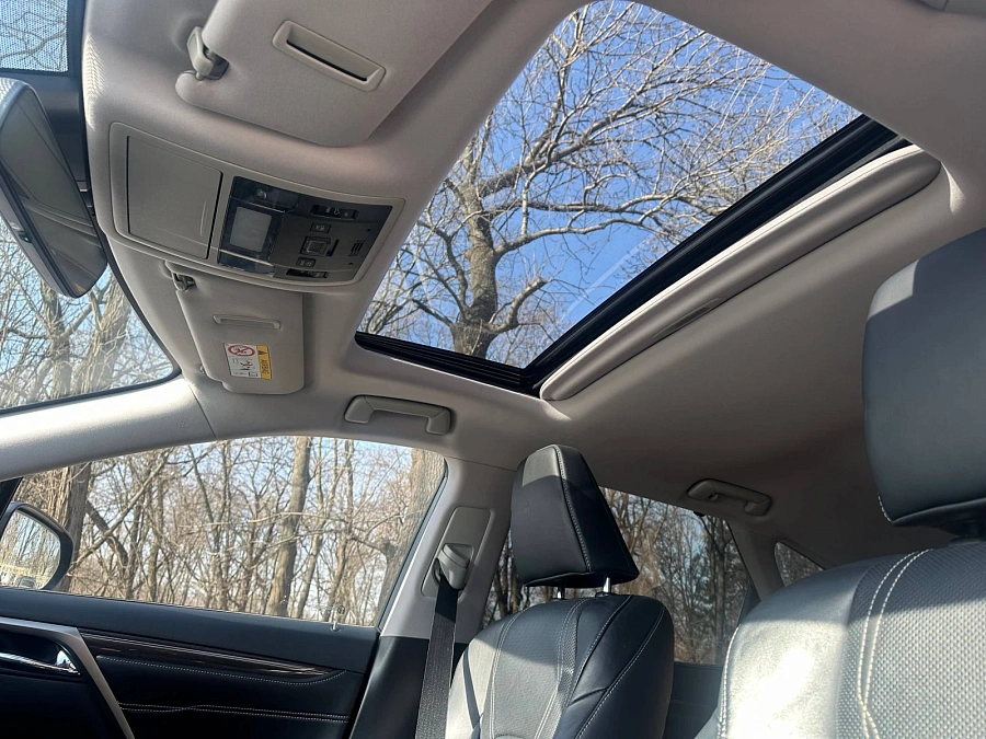 Lexus RX, 2018г., полный привод, автомат