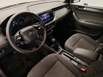 Skoda Rapid, 2021г, передний привод, механика