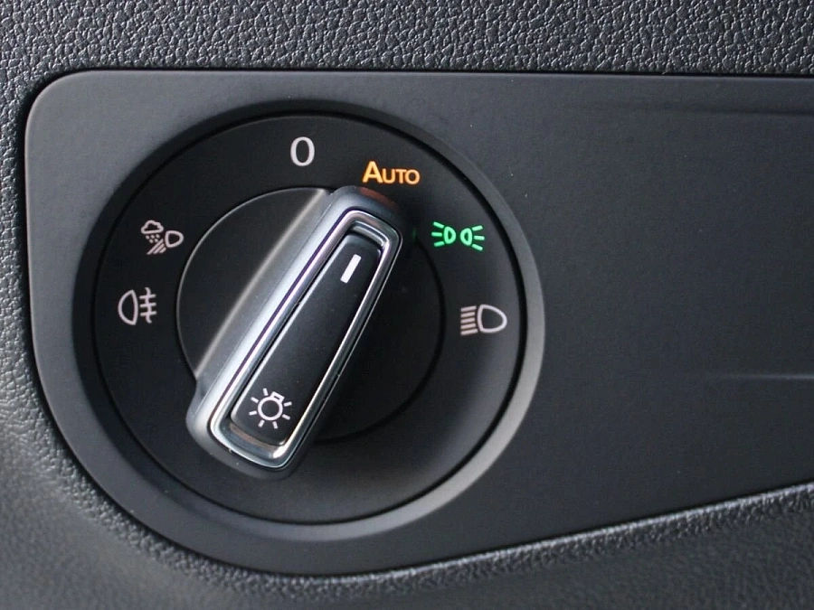 Volkswagen Tiguan, 2021г., полный привод, робот