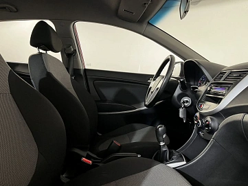 Hyundai Solaris, 2011г, передний привод, механика