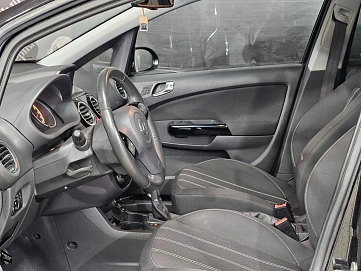 Opel Corsa, 2013г, передний привод, автомат