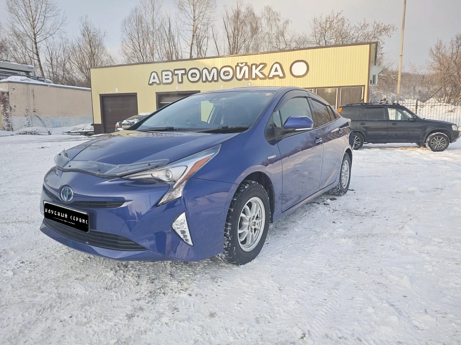 Toyota Prius, 2016г., полный привод, автомат