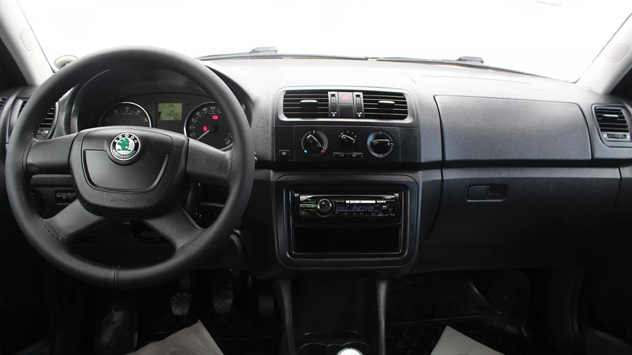 Skoda Fabia, 2011г., передний привод, механика