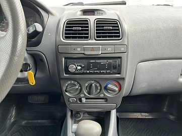 Hyundai Accent, 2009г, передний привод, автомат