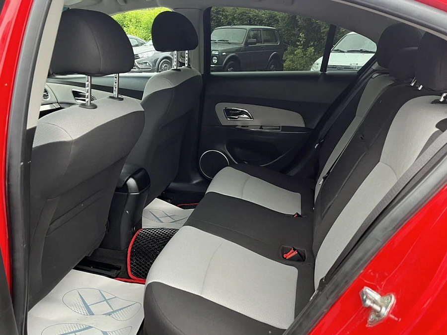 Chevrolet Cruze, 2012г., передний привод, механика